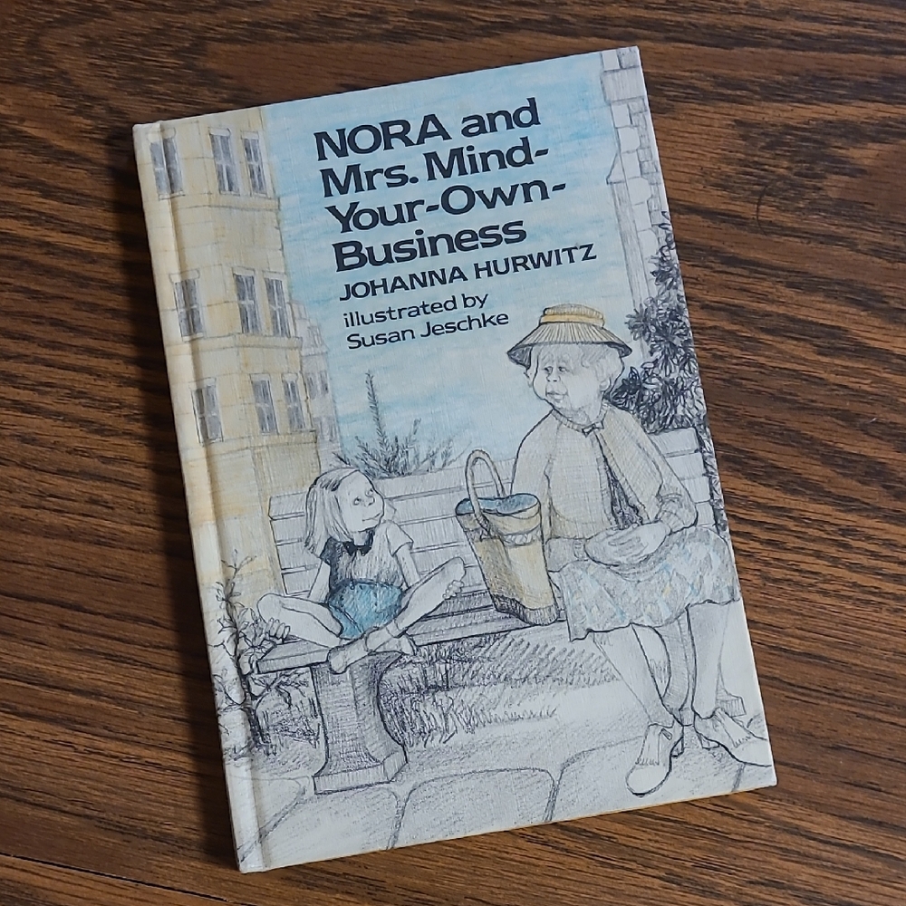 Vintage Book! Nora and Mrs. Mind-Your-Own-Business by Johanna Hurwitz 1977 ♥